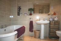 Detached House, 4 bedrooms, Freehold
