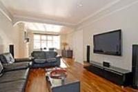 Mid-Terrace House, 4 bedrooms, Freehold