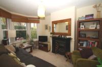 Mid-Terrace House, 2 bedrooms, Freehold