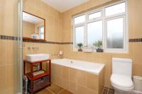 Mid-Terrace House, 3 bedrooms, Freehold