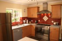 Semi-Detached House, 3 bedrooms, Freehold
