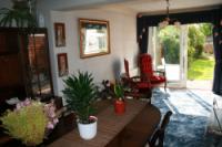Semi-Detached House, 3 bedrooms, Freehold
