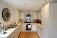 Semi-Detached House, 3 bedrooms, Freehold