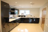 Semi-Detached House, 3 bedrooms, Freehold