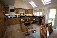 Semi-Detached House, 4 bedrooms, Freehold