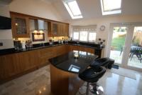 Semi-Detached House, 4 bedrooms, Freehold