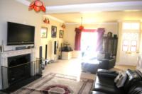 End-of-Terrace House, 3 bedrooms, Freehold