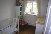 Mid-Terrace House, 3 bedrooms, Freehold