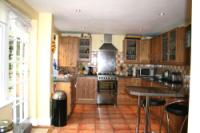 Semi-Detached House, 3 bedrooms, Freehold