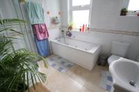 End-of-Terrace House, 3 bedrooms, Freehold
