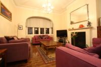Mid-Terrace House, 5 bedrooms, Freehold