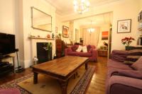 Mid-Terrace House, 5 bedrooms, Freehold