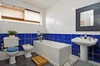 Mid-Terrace House, 3 bedrooms, Freehold