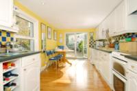 Mid-Terrace House, 4 bedrooms, Freehold
