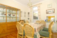 Mid-Terrace House, 4 bedrooms, Freehold