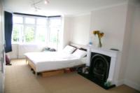 Semi-Detached House, 4 bedrooms, Freehold
