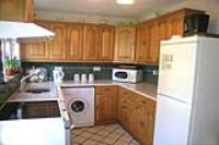 Mid-Terrace House, 3 bedrooms, Freehold
