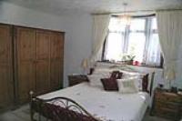 Mid-Terrace House, 3 bedrooms, Freehold