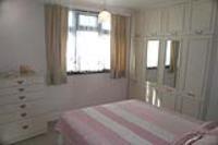 Mid-Terrace House, 3 bedrooms, Freehold