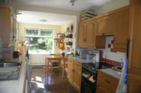 Mid-Terrace House, 2 bedrooms, Freehold
