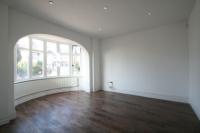 Semi-Detached House, 6 bedrooms, Freehold