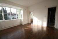 Semi-Detached House, 6 bedrooms, Freehold