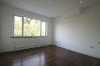 Semi-Detached House, 6 bedrooms, Freehold