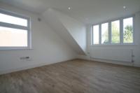 Semi-Detached House, 6 bedrooms, Freehold