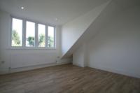 Semi-Detached House, 6 bedrooms, Freehold