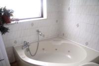 Semi-Detached House, 3 bedrooms, Freehold