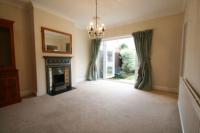 Semi-Detached House, 3 bedrooms, Freehold