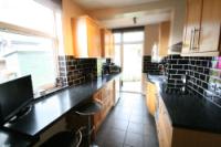 Semi-Detached House, 3 bedrooms, Freehold