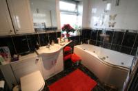 Semi-Detached House, 4 bedrooms, Freehold