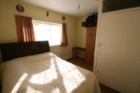 Semi-Detached House, 5 bedrooms, Freehold