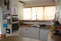 Bungalow, 4 bedrooms, Freehold