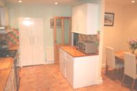 Mid-Terrace House, 3 bedrooms, Freehold