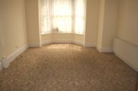 Semi-Detached House, 5 bedrooms, Freehold