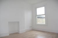 Flat / Apartment, 3 bedrooms, Share of Freehold