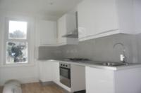 Flat / Apartment, 3 bedrooms, Share of Freehold