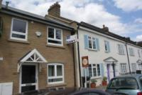 Mid-Terrace House, 3 bedrooms, Freehold