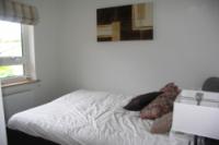 Mid-Terrace House, 3 bedrooms, Freehold