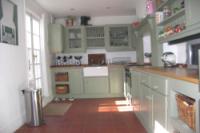 Mid-Terrace House, 3 bedrooms, Freehold