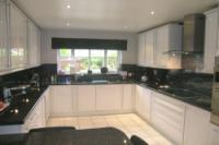 Detached House, 6 bedrooms, Freehold