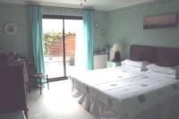 Bungalow, 4 bedrooms, Freehold