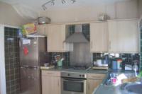 Mid-Terrace House, 4 bedrooms, Freehold