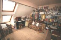 End-of-Terrace House, 4 bedrooms, Freehold