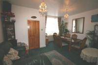 Mid-Terrace House, 4 bedrooms, Freehold