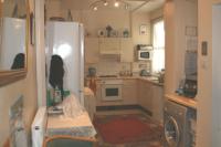 Mid-Terrace House, 4 bedrooms, Freehold
