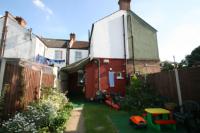 Mid-Terrace House, 4 bedrooms, Freehold