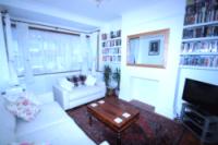 Mid-Terrace House, 3 bedrooms, Freehold